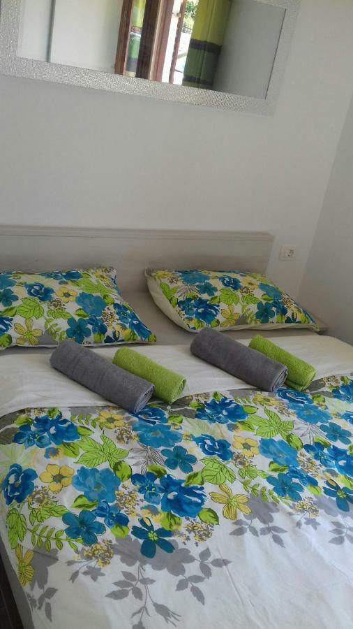 New Lux Apartman Kala Poreč Exteriör bild