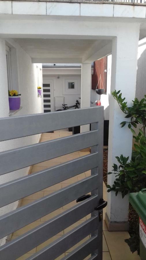 New Lux Apartman Kala Poreč Exteriör bild